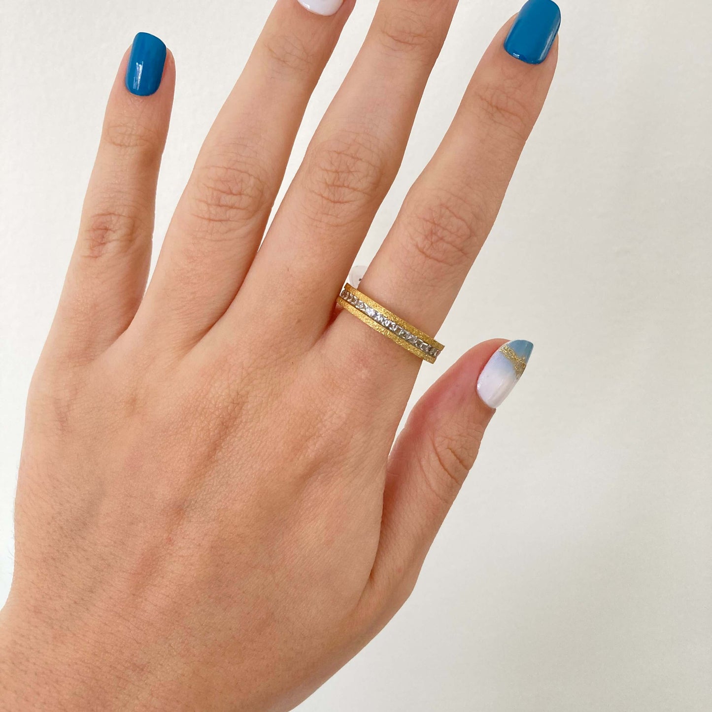 Sparkly Zircon Ring
