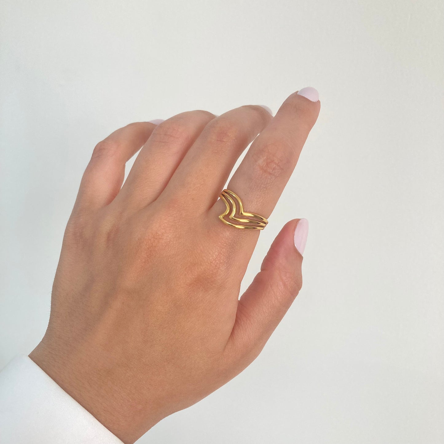Triple V Ring Gold