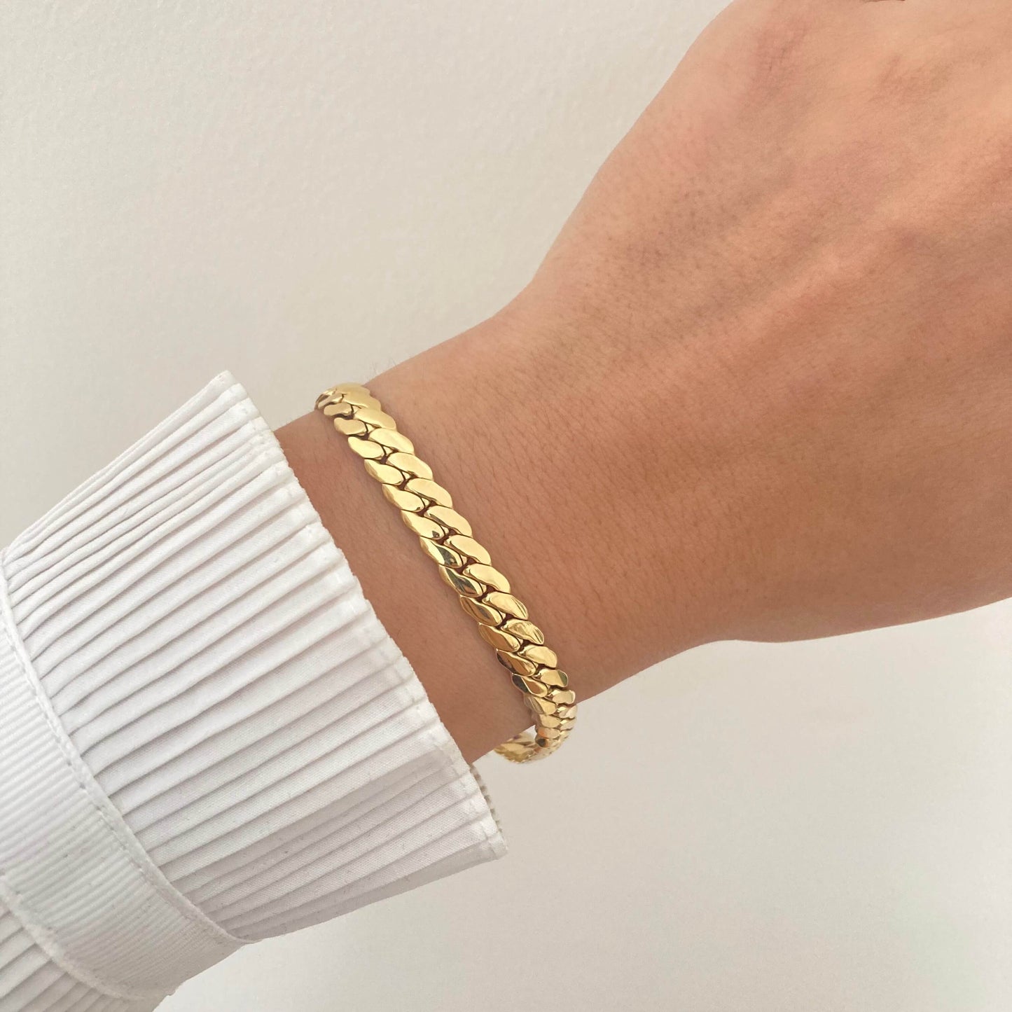 Thick Pressed Chain Bracelet