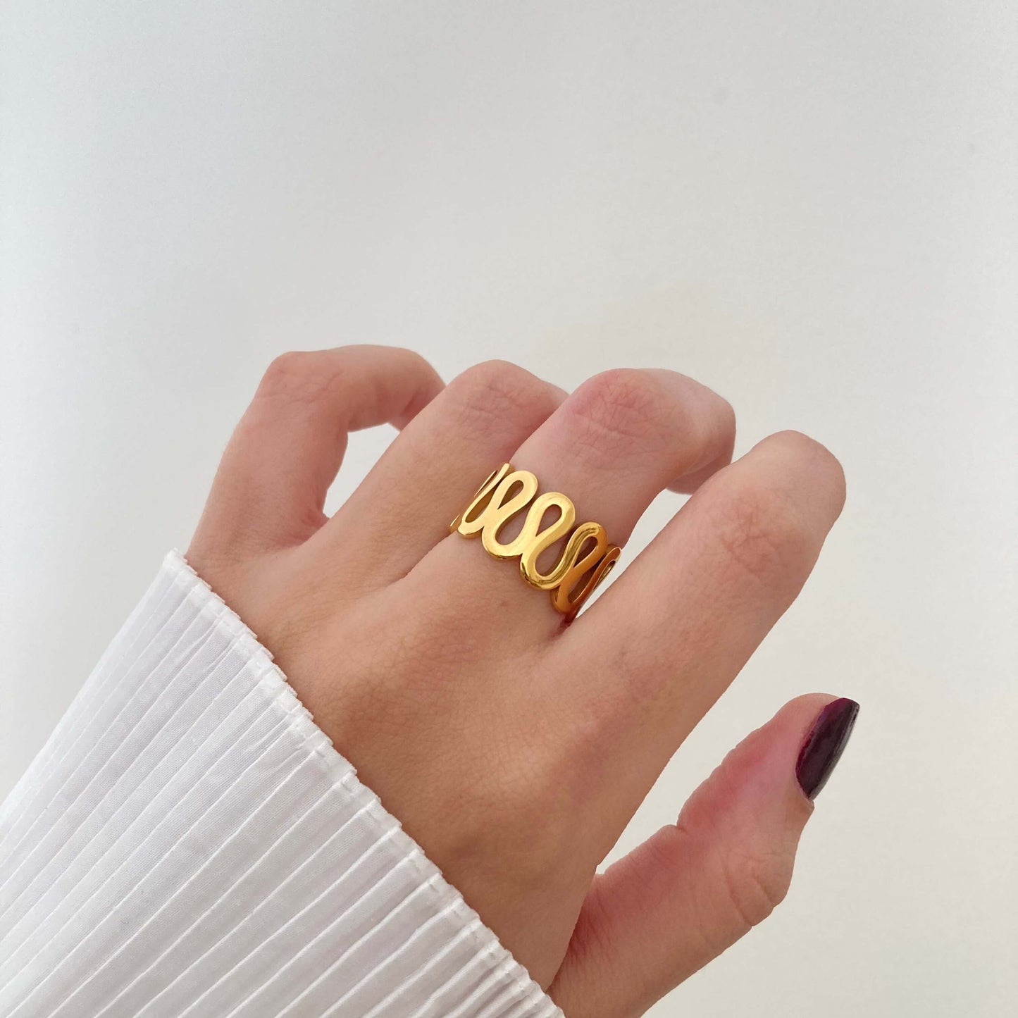Wave ring