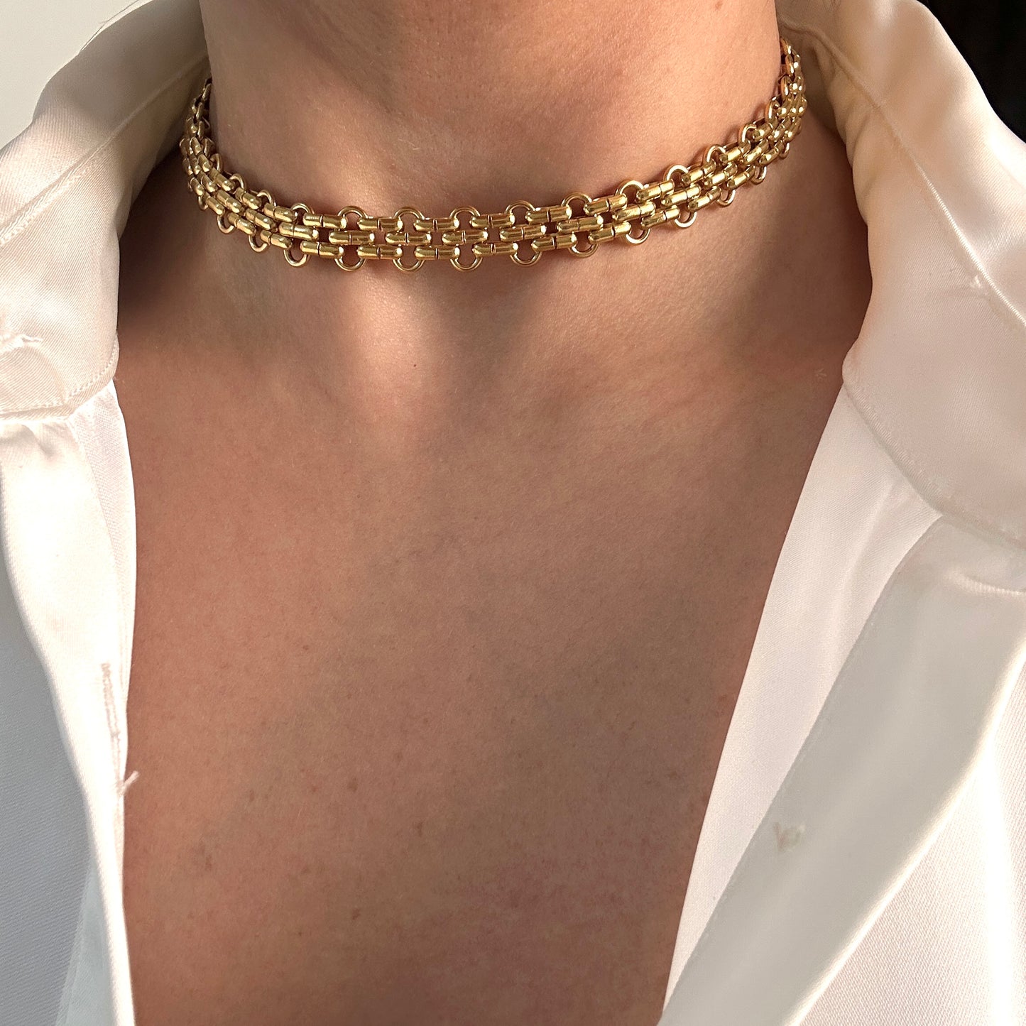 Wide O Chain Choker