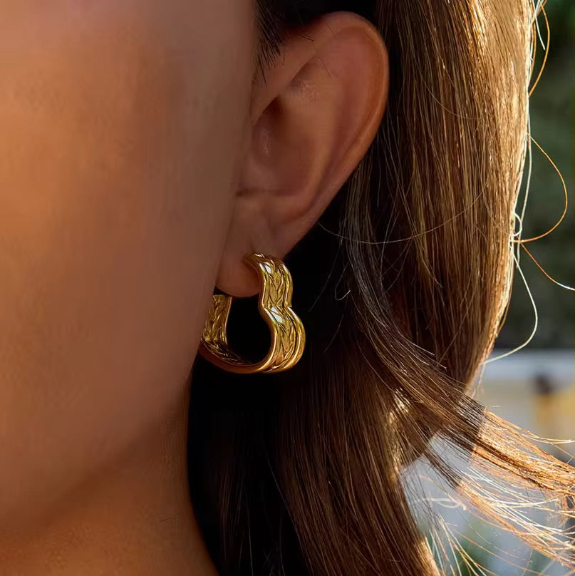 Amour Hoop Earrings