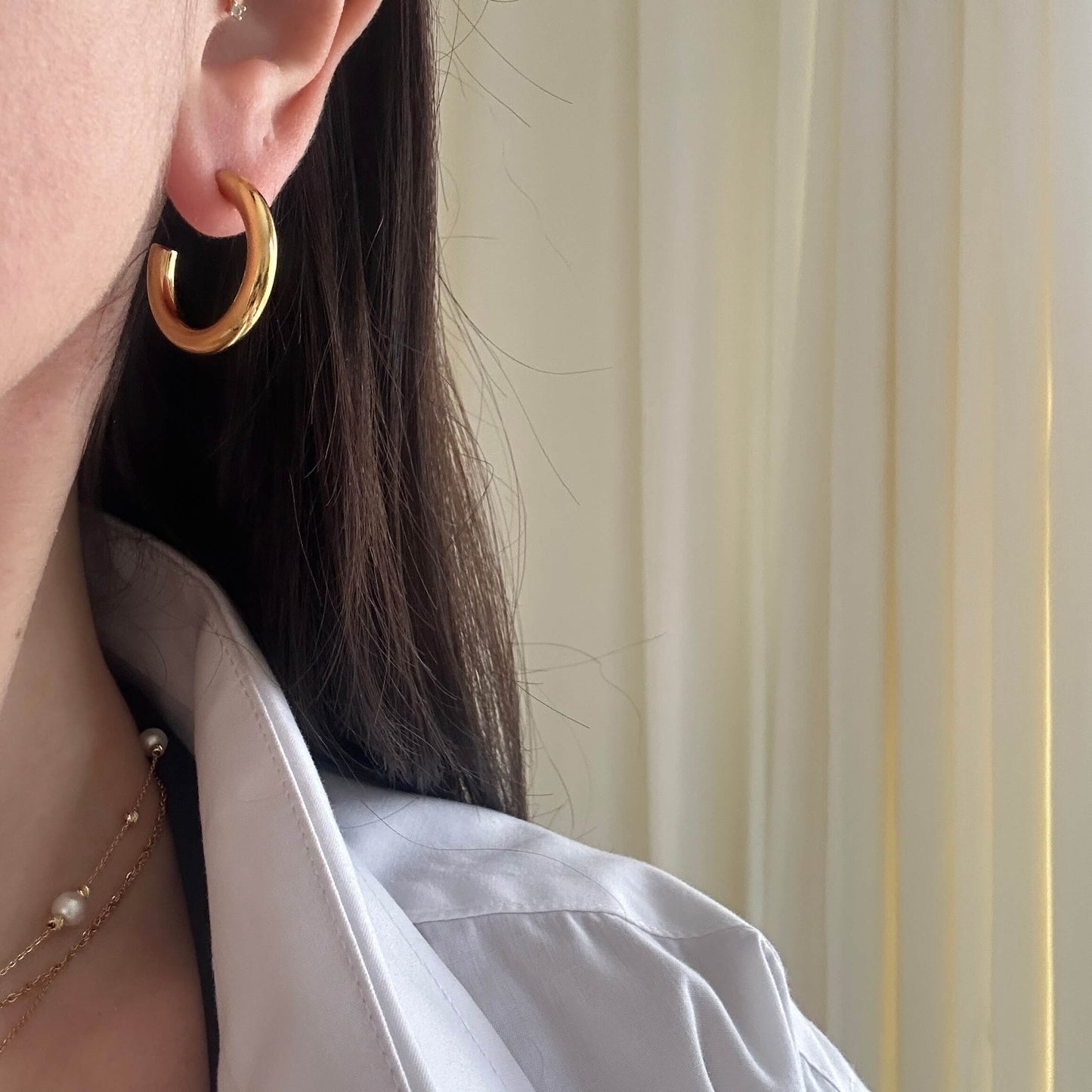 Lightweight Hoop Earrings -Gold-