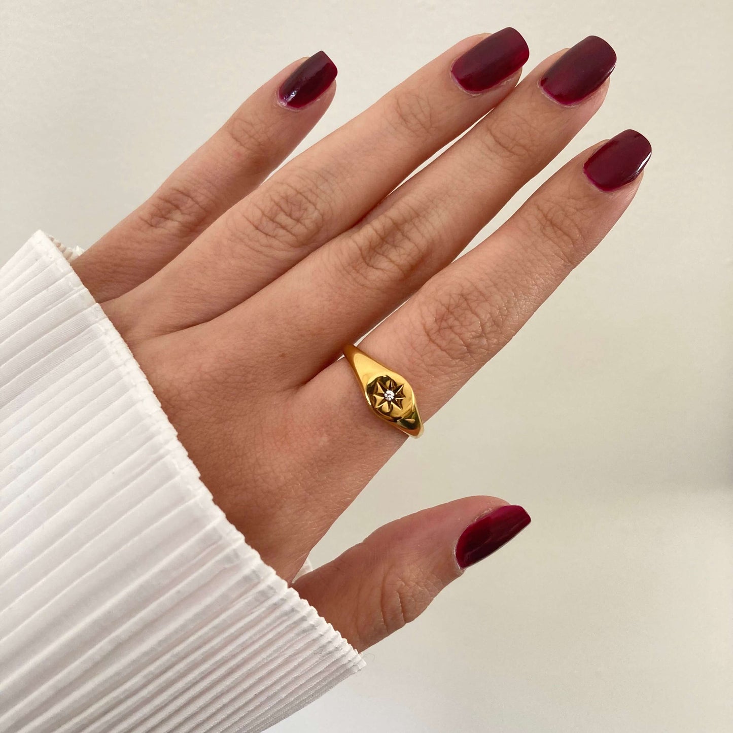 Star Round Ring