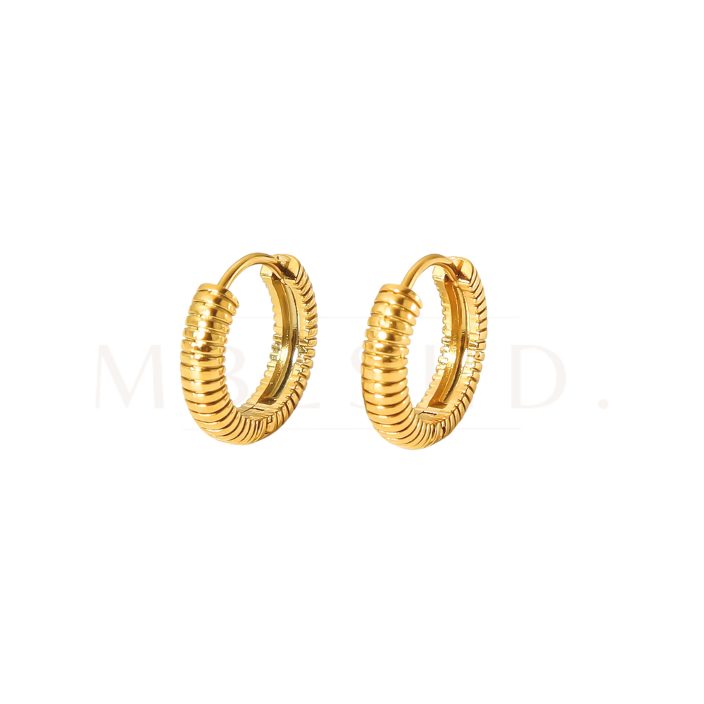 Dainty Ribbed Hoop Earrings