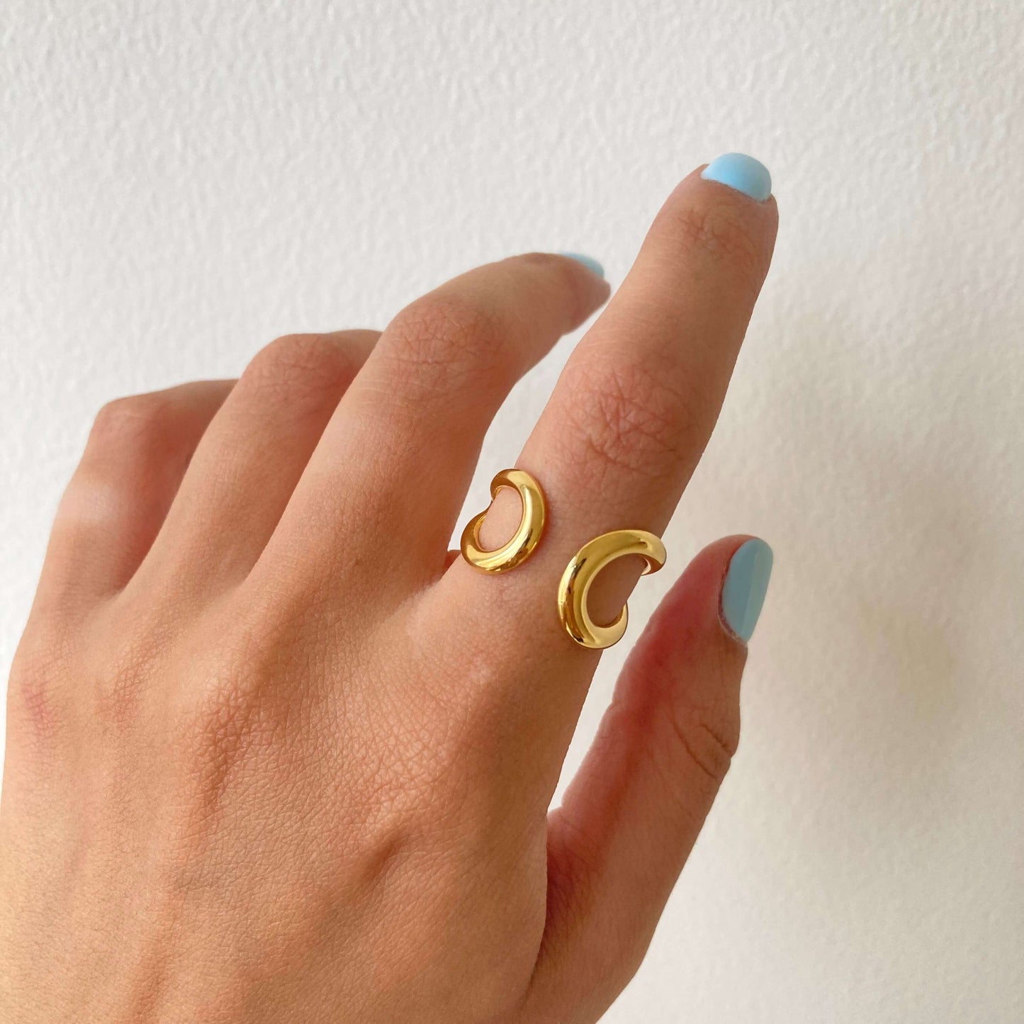 CC Shaped Open Ring
