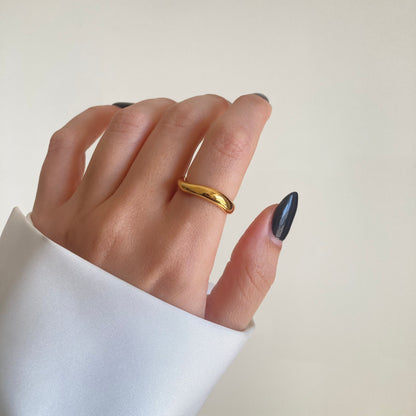 The Melted Curve Ring