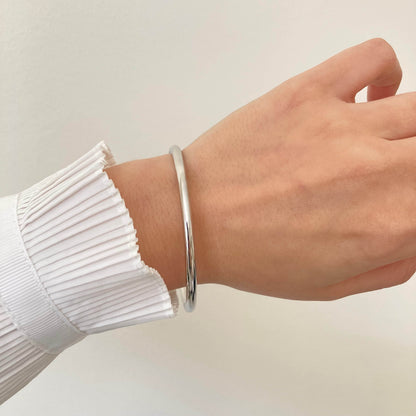 Plain Silver Bangle