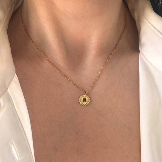 Dainty Sunflower Necklace