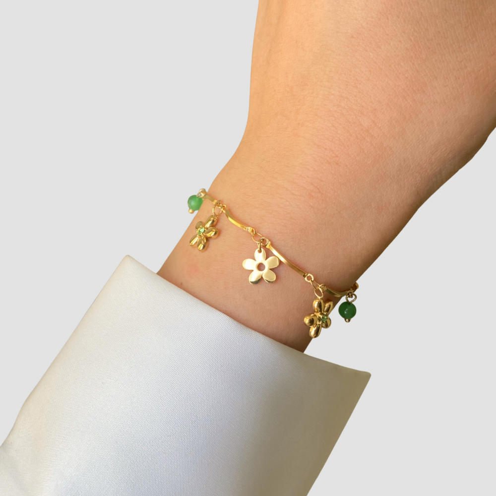 Flower Green StoneBracelet Gold
