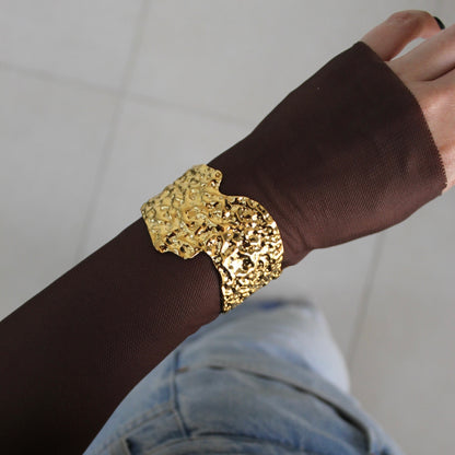 Sculpted Gold Cuff Bangle