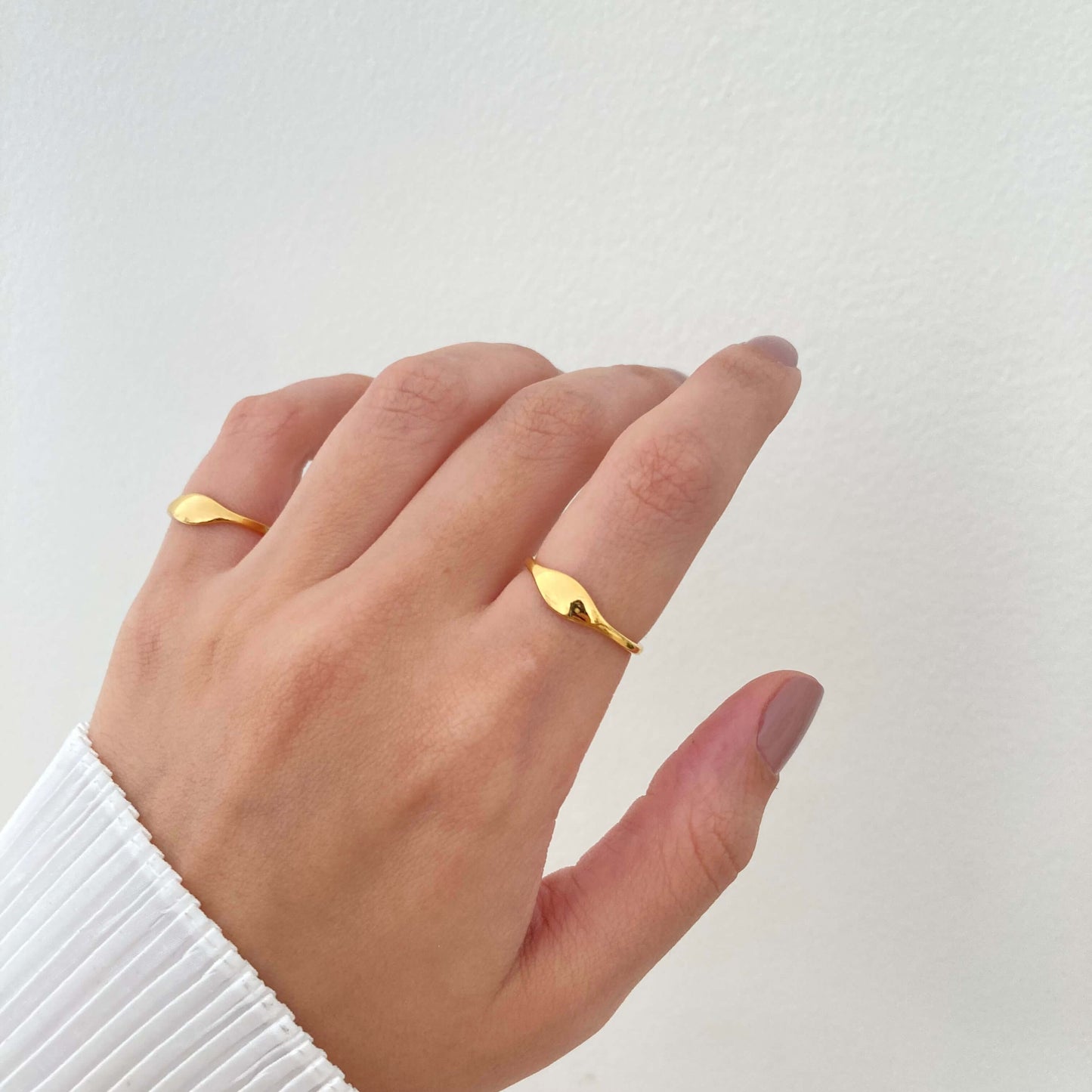 Dainty Simple Gold Ring