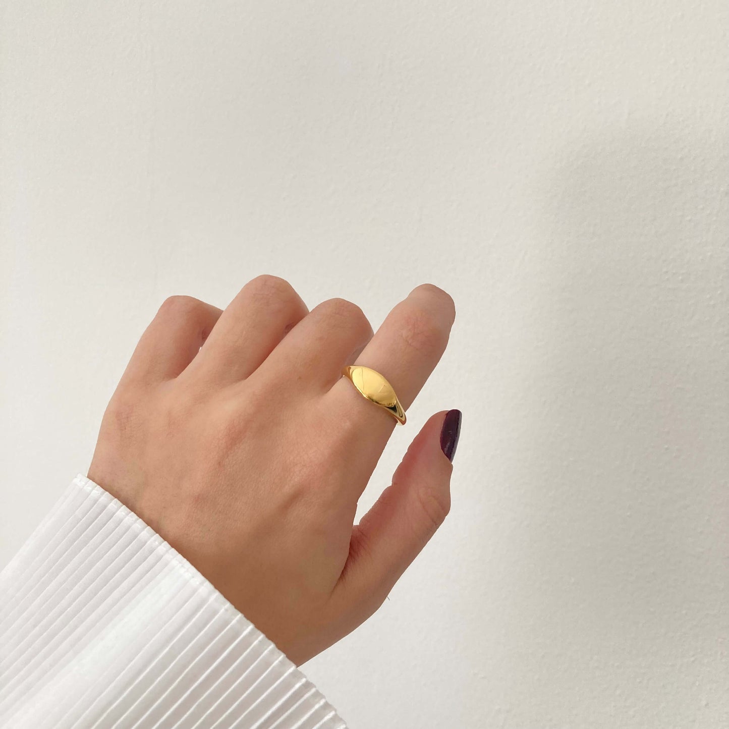 Oval Ring