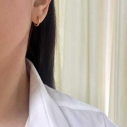 Simple small hoops -Gold-