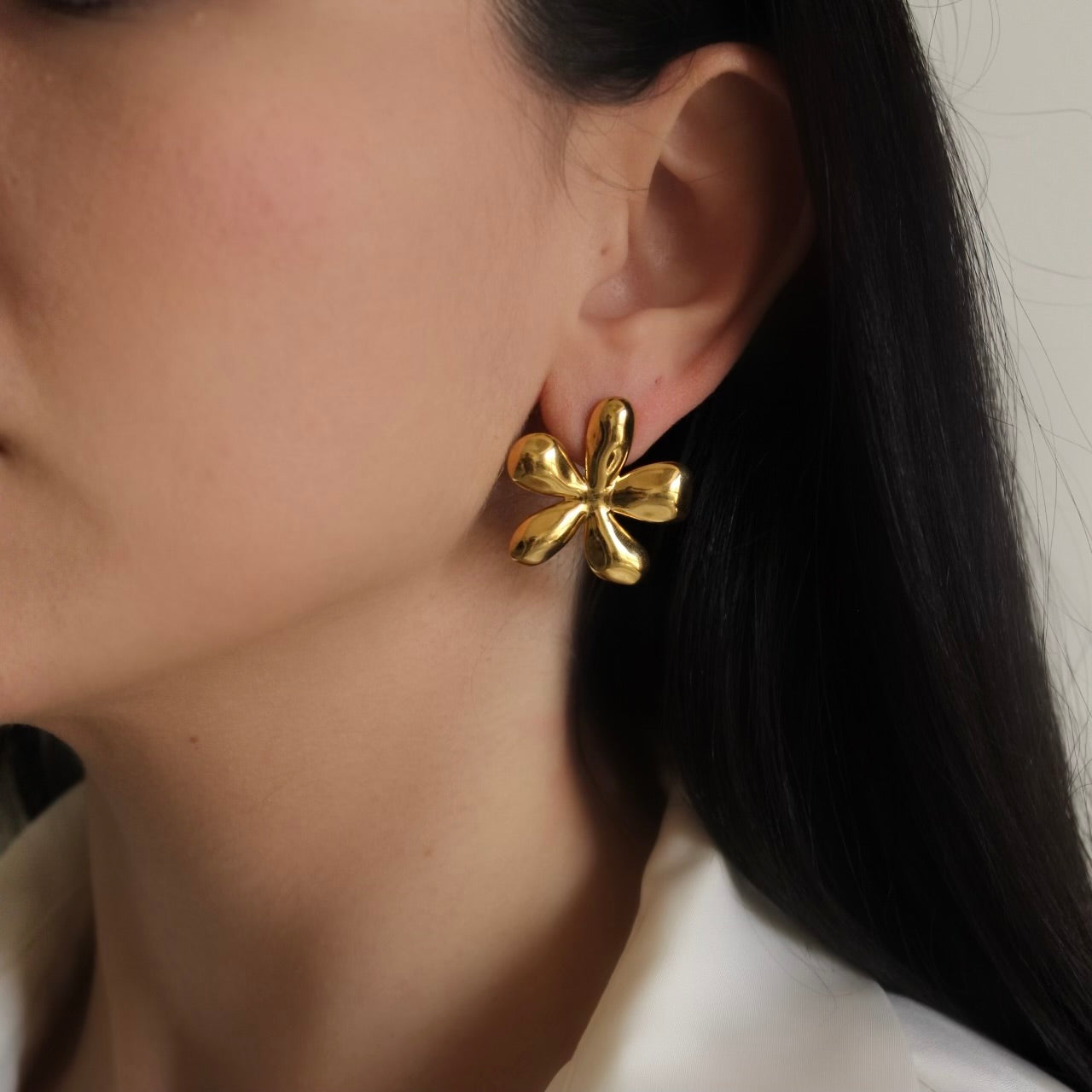 Mismatched Flower Stud Earrings