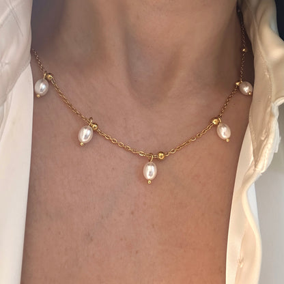 Pearl Drops Necklace