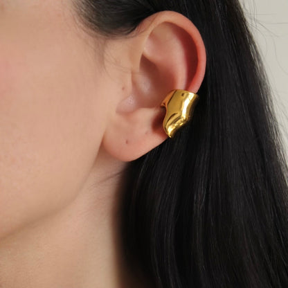 Sculpted Golden Earcuff