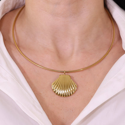 Statement Shell Choker
