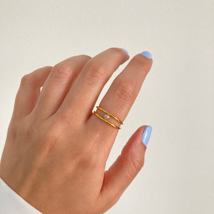 Layered Zircon H Ring