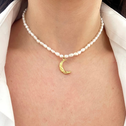 Water Pearls Moon Necklace