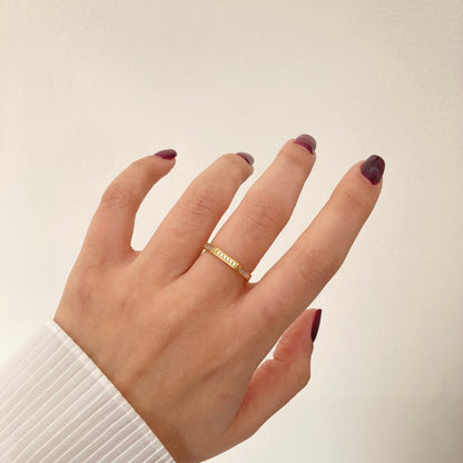 Geometric Zircon Ring