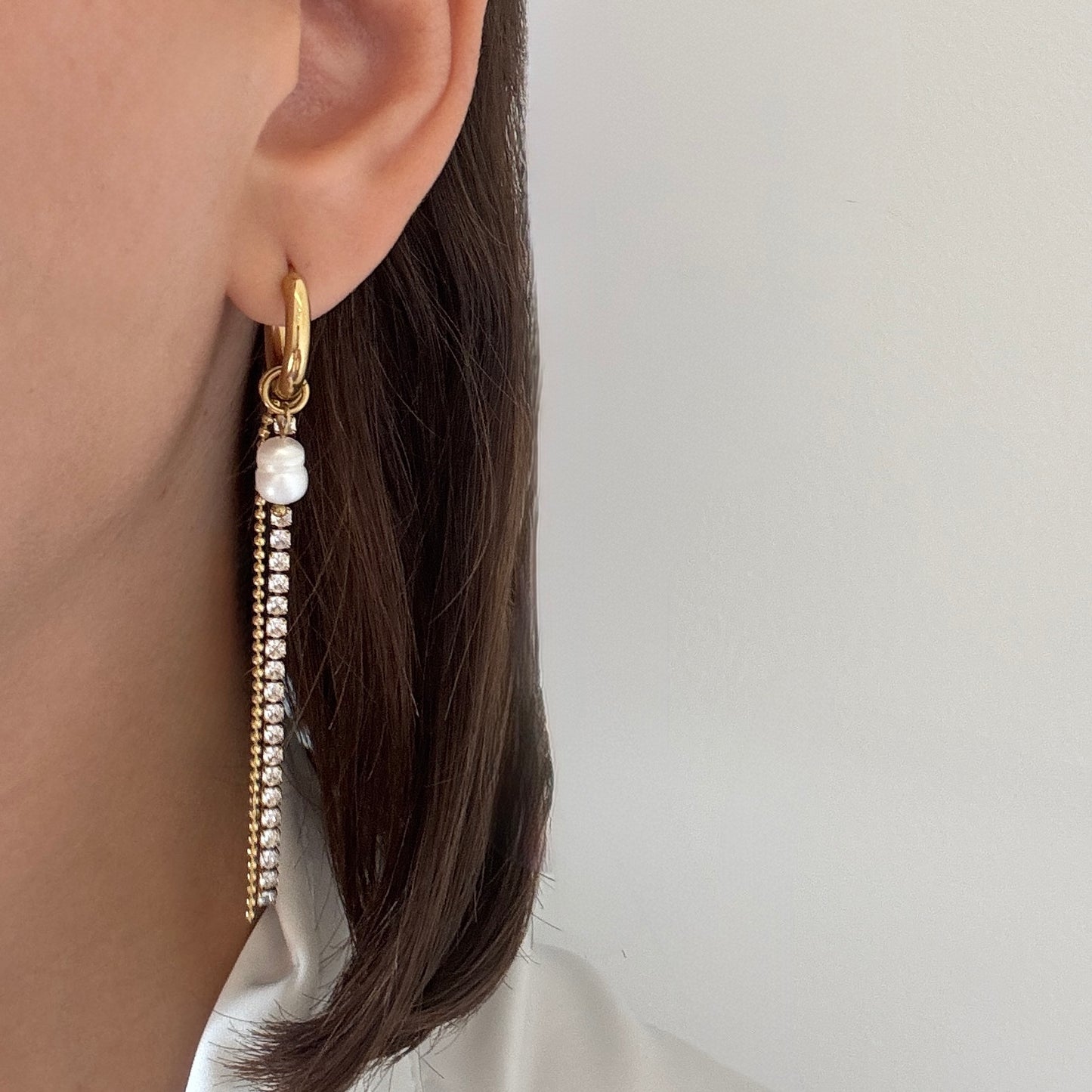 Pearl & Stones Long Earrings