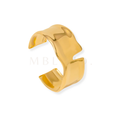 Statement crinkled Bangle