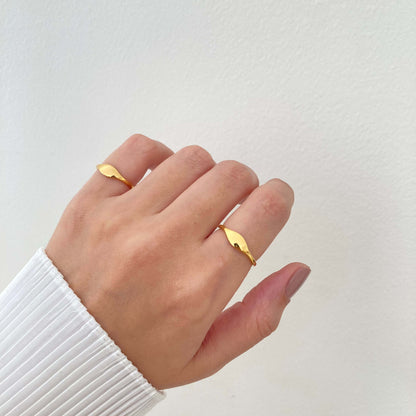 Dainty Simple Gold Ring
