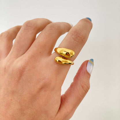 Teardrops Ring