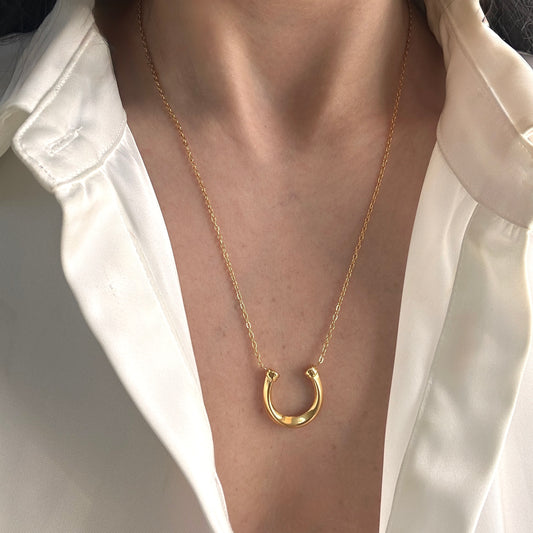 Golden Horseshoe Necklace