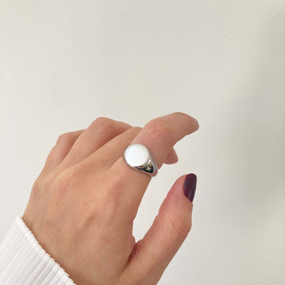 Chunky Signet Ring Silver