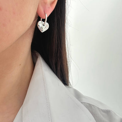 Dainty Heart Earrings -Silver-