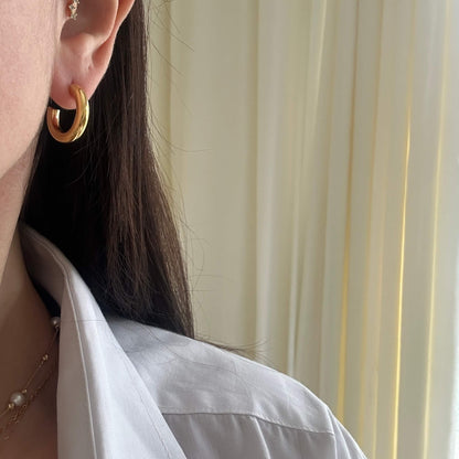 Lightweight Hoop Earrings -Gold-