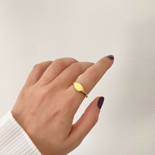 Oval Ring