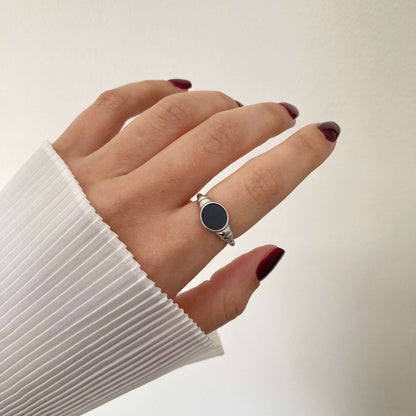 Black Stone Ring -Silver-