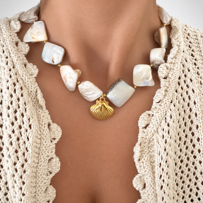 Water Pearls Shell Necklace