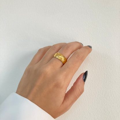 Wide Band Zircon Stars Ring