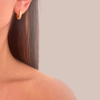 Dainty Ribbed Hoop Earrings