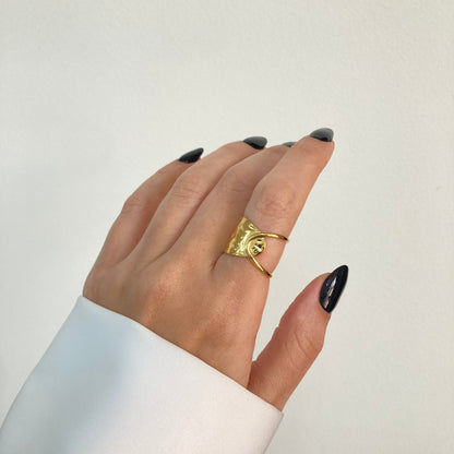 Hammered & Hollow Ring