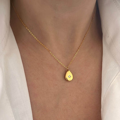 Zircon Oval Charm Necklace