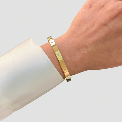 Wide Stars Bangle