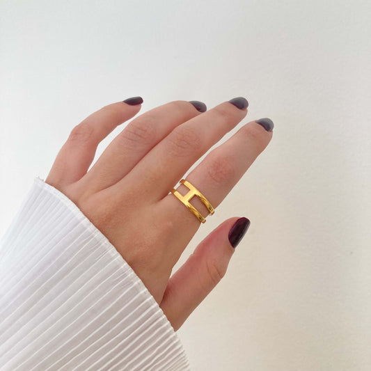 Cage Ring