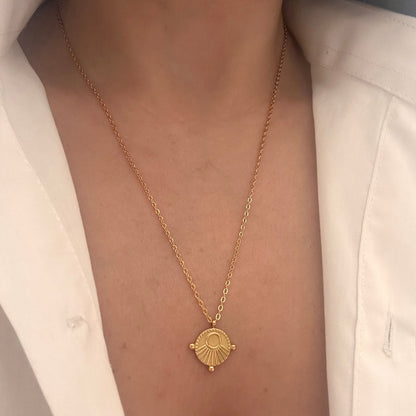 Dainty Sun Necklace