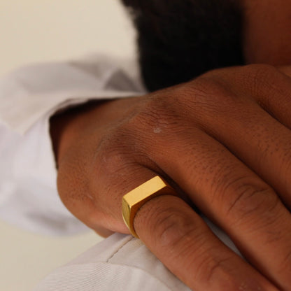 Rectangle Signet Ring Gold - Men