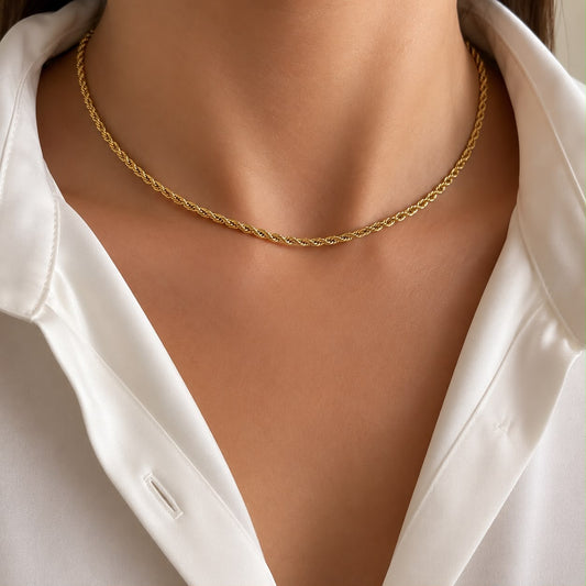 Thin Twist Choker