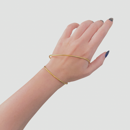 Abstract Waves Hand Bangle