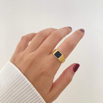 Black Square Ring