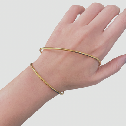 Abstract Waves Hand Bangle