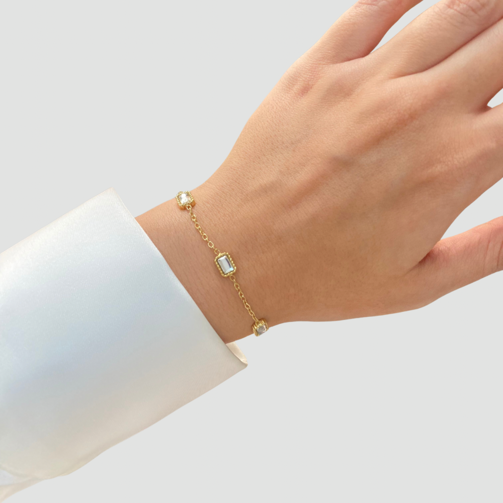 White Stones Bracelet Gold