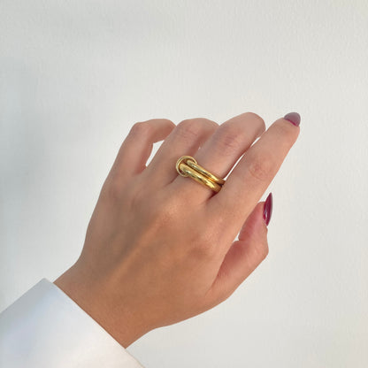 Double Connected Rings Gold
